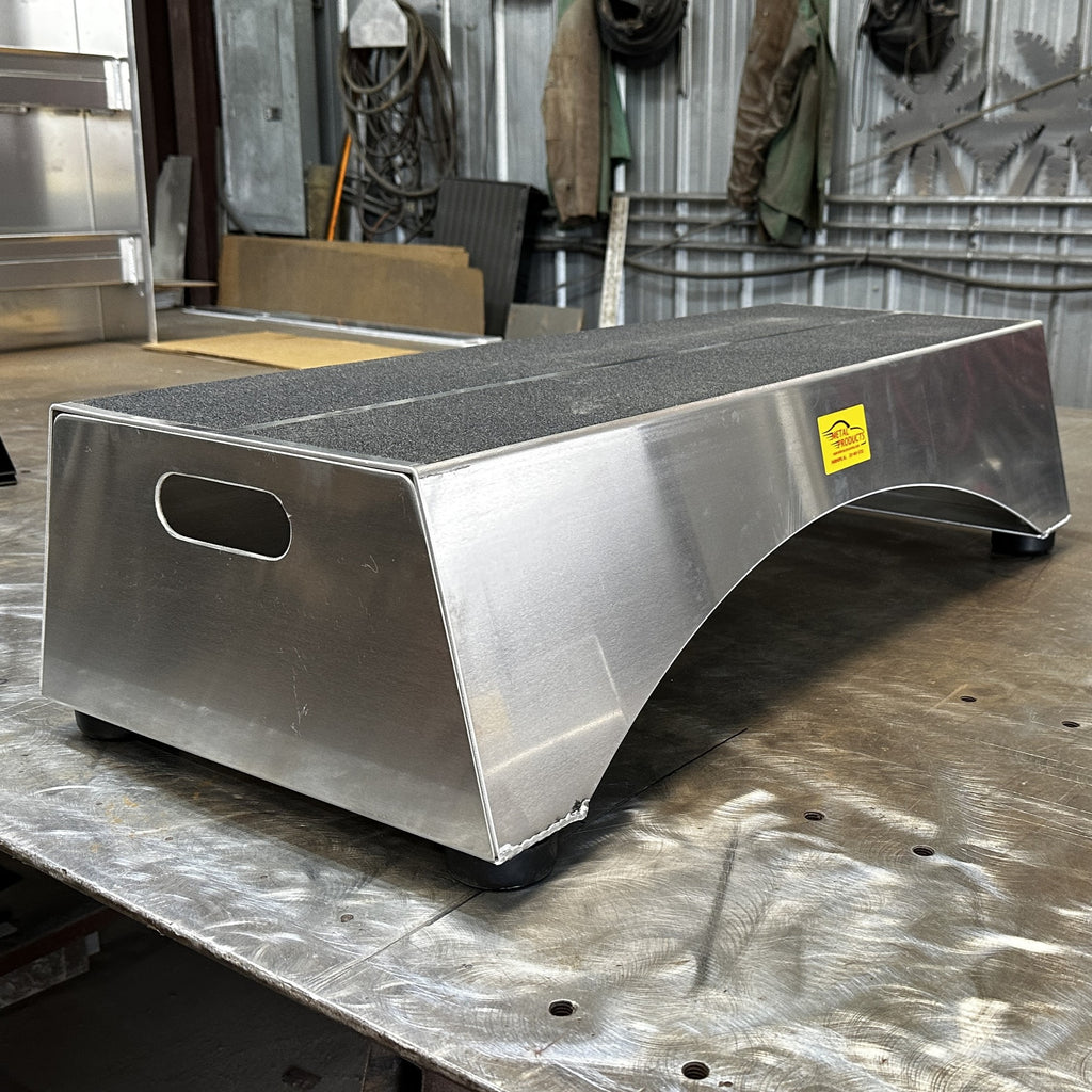Stand Alone Aluminum Step